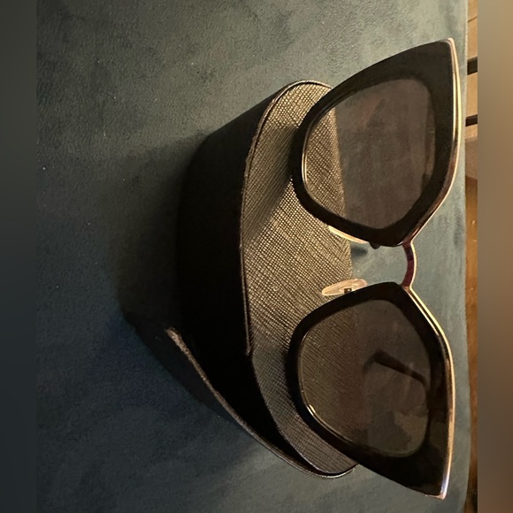 Prada gradient black sunglasses for women - Picture 2 of 2